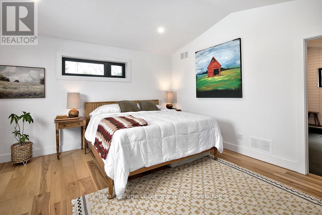 9 Shirley Court, Blue Mountains, Ontario  N0H 2P0 - Photo 16 - X12589624