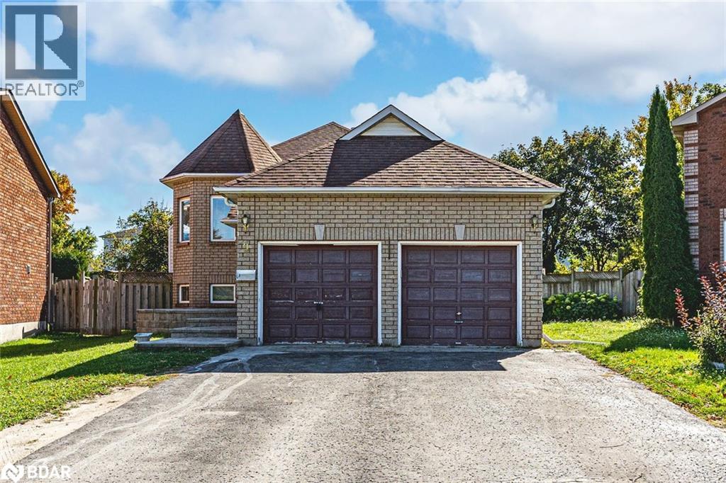 9 KESTREL Court Unit# Upper, barrie, Ontario