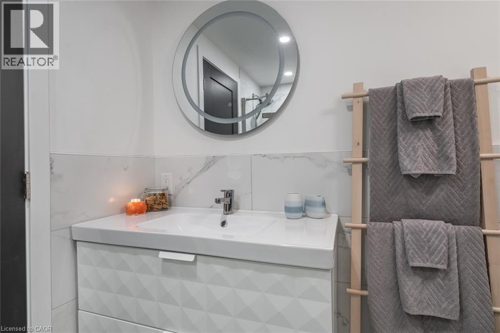 48 Frederick Avenue, Hamilton, Ontario  L8H 4K4 - Photo 15 - 40782278