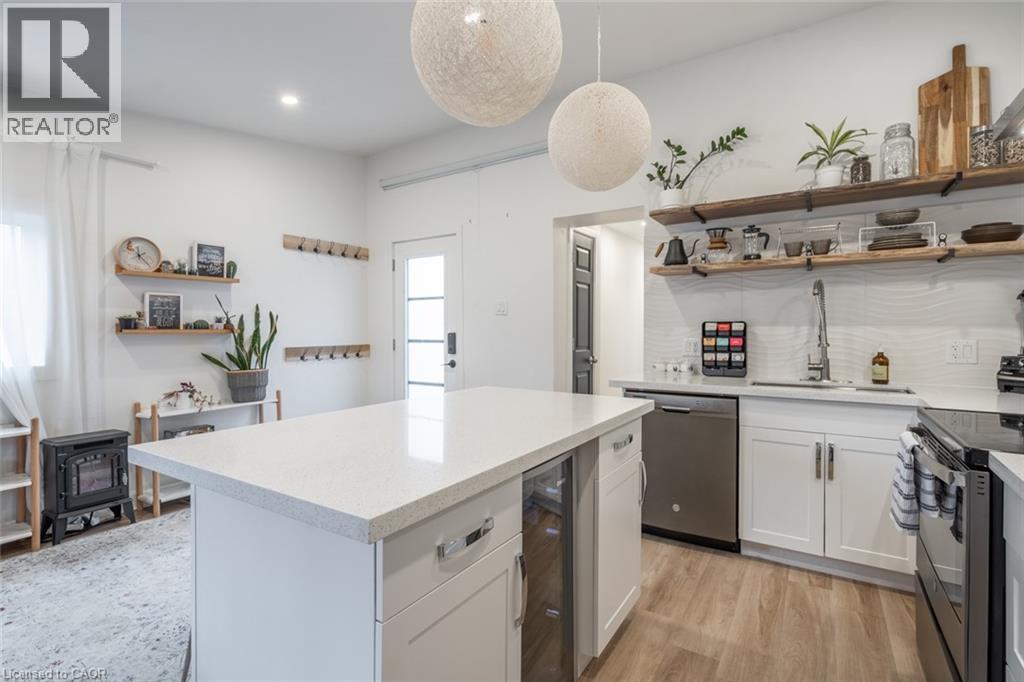 48 Frederick Avenue, Hamilton, Ontario  L8H 4K4 - Photo 5 - 40782278