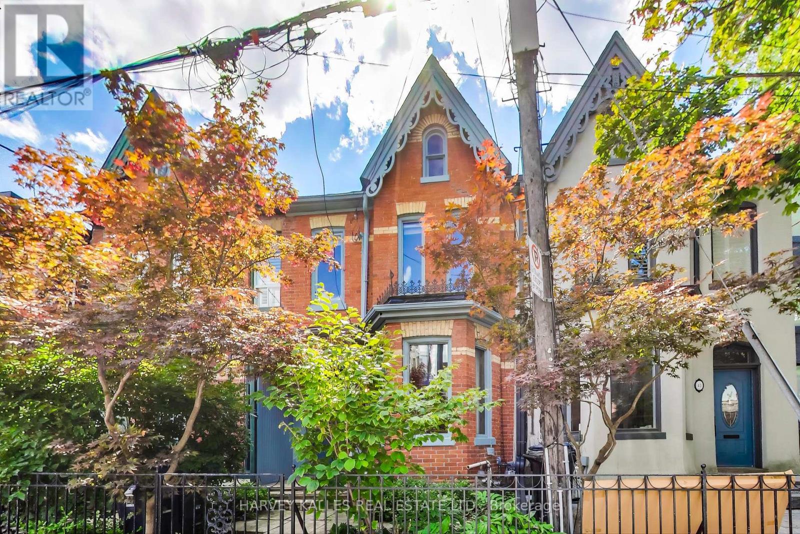 39 Birch Avenue, Toronto, Ontario  M4V 1E1 - Photo 2 - C12589428