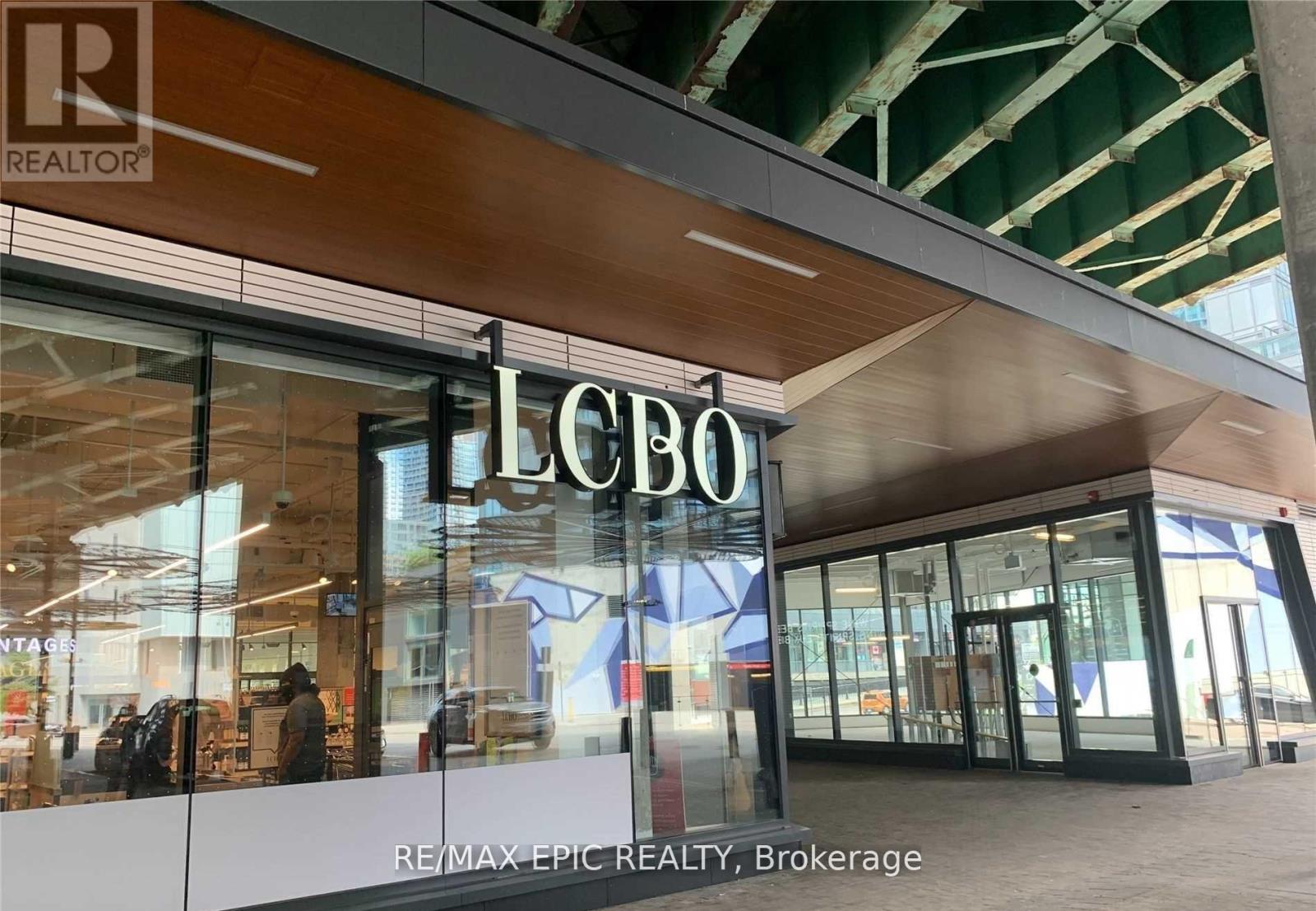 1010 - 80 Queens Wharf Road, Toronto, Ontario  M5V 0J3 - Photo 17 - C12589434