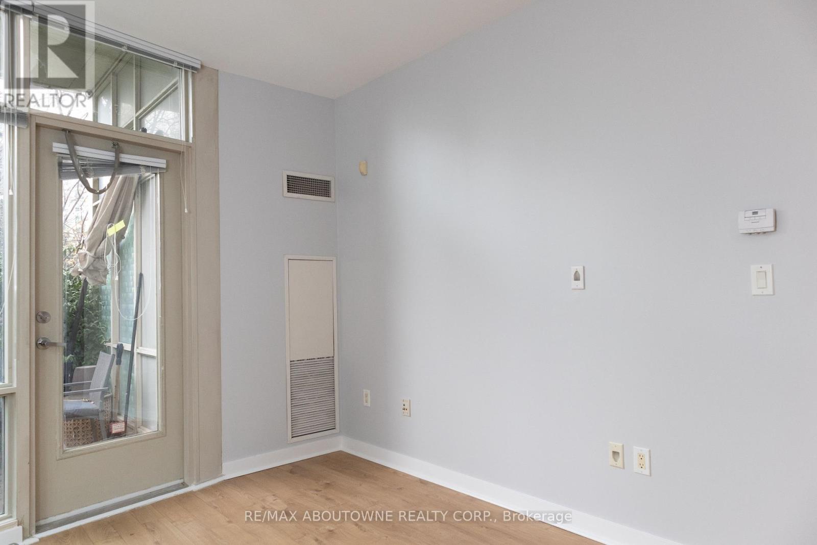 106 - 35 Mariner Terrace, Toronto, Ontario  M5V 3V9 - Photo 5 - C12589446