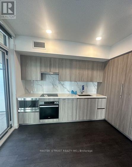 2910 - 1 Concord Cityplace Way, Toronto, Ontario  M5V 0X4 - Photo 3 - C12589456