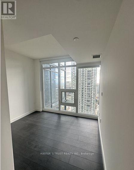 2910 - 1 Concord Cityplace Way, Toronto, Ontario  M5V 0X4 - Photo 6 - C12589456