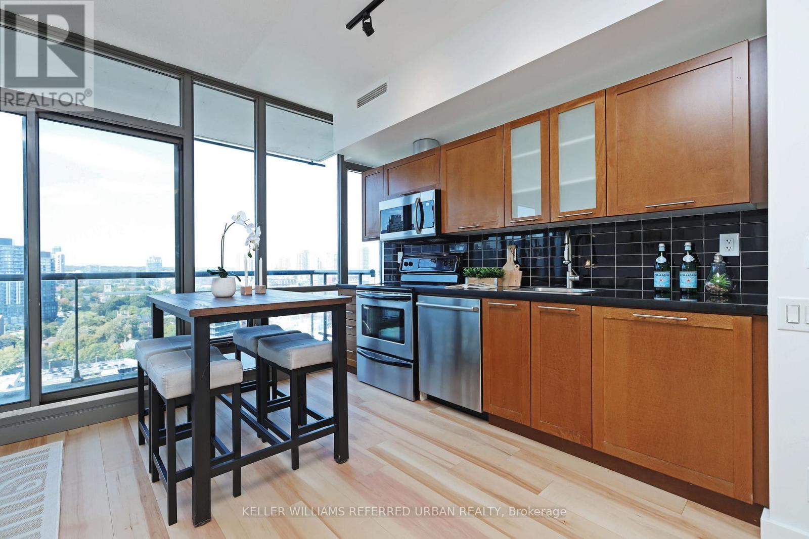 1801 - 33 Mill Street, Toronto, Ontario  M5A 3R3 - Photo 2 - C12589480