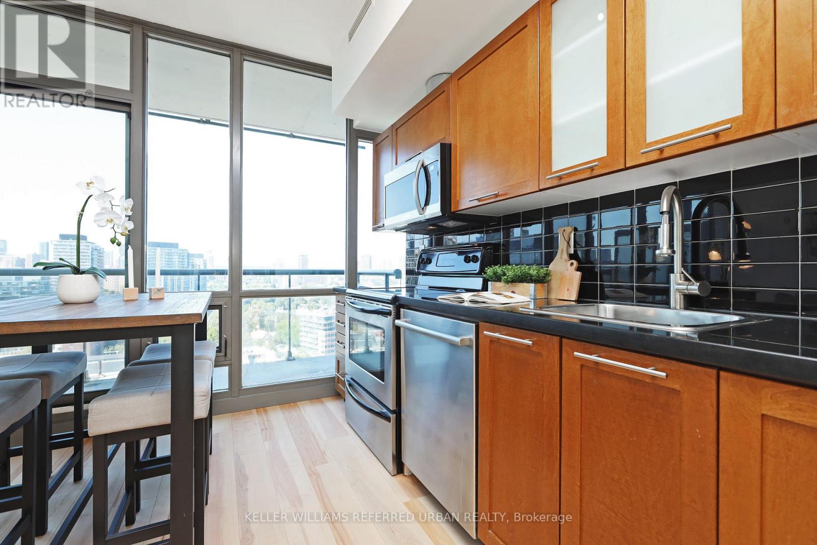 1801 - 33 Mill Street, Toronto, Ontario  M5A 3R3 - Photo 6 - C12589480