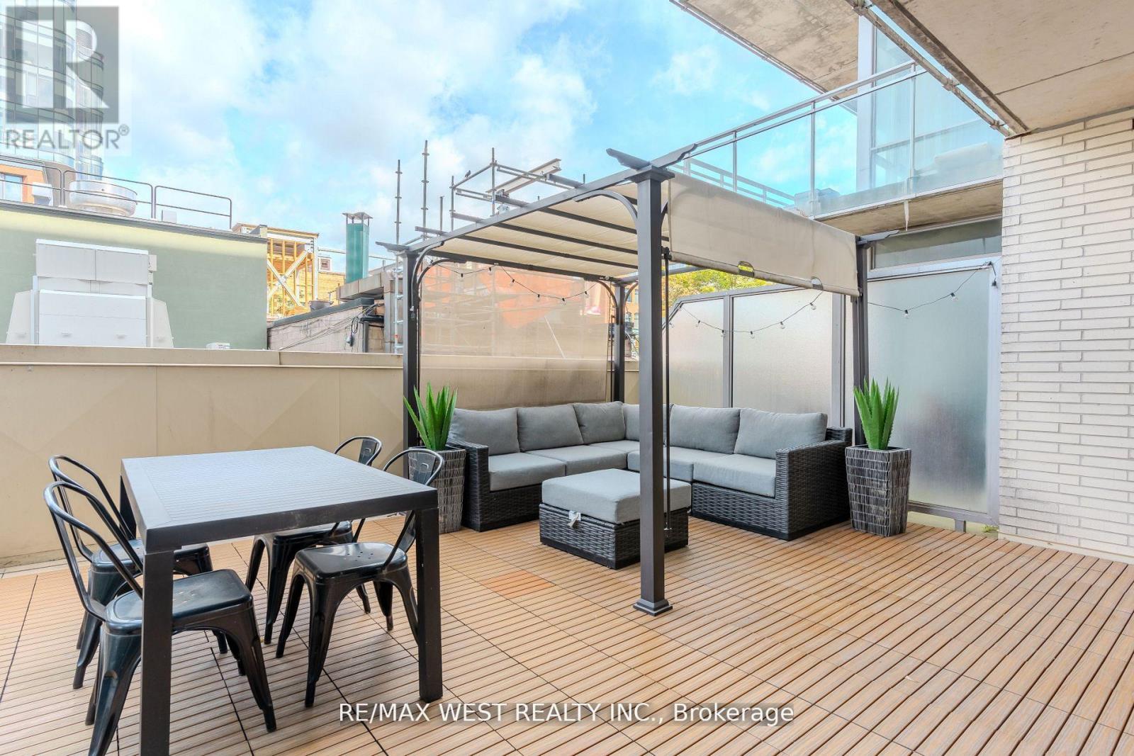 212 - 66 Portland Street, Toronto (Waterfront Communities), Ontario  M5V 2M6 - Photo 3 - C12589498