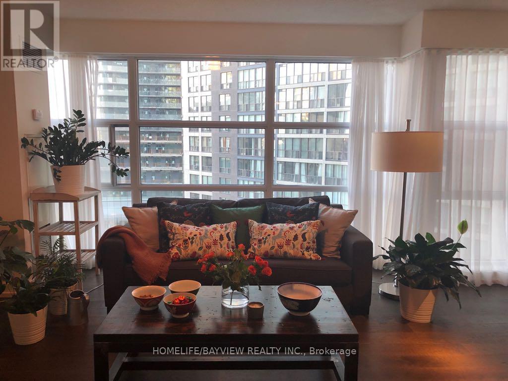 1201 - 11 St Joseph Street, Toronto, Ontario  M4Y 3G4 - Photo 12 - C12589560