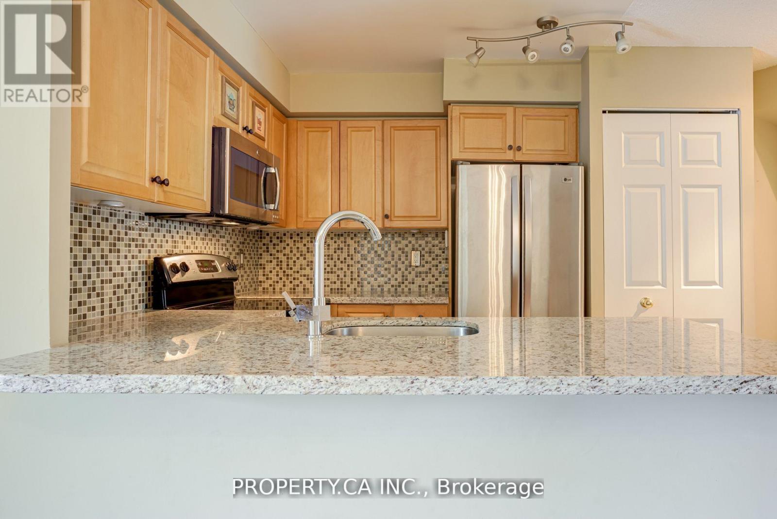 1503 - 7 Lorraine Drive, Toronto, Ontario  M2N 7H2 - Photo 5 - C12589608