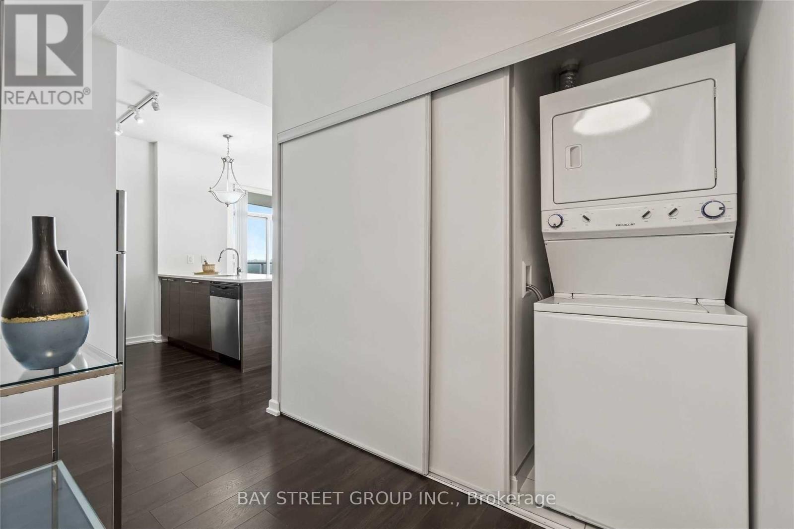 1602 - 66 Forest Manor Road, Toronto, Ontario  M2J 0B7 - Photo 13 - C12589648