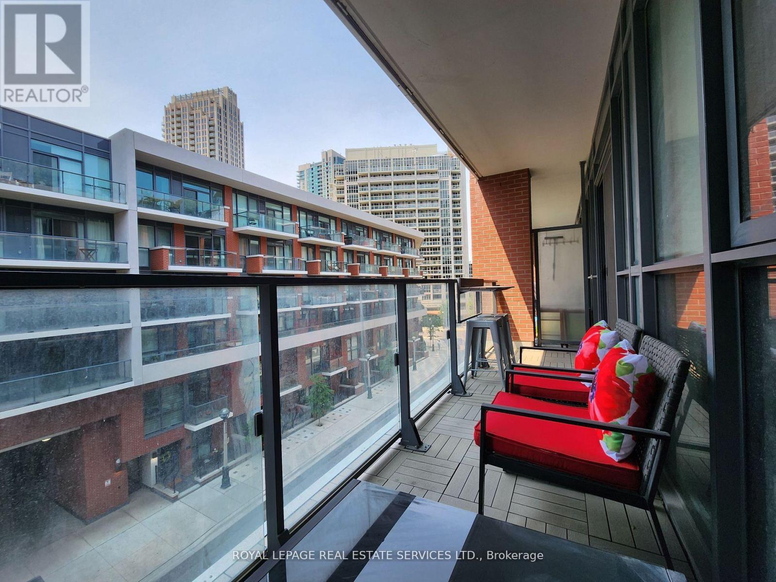 517 - 50 Bruyeres Mews, Toronto, Ontario  M5V 0H8 - Photo 16 - C12460691