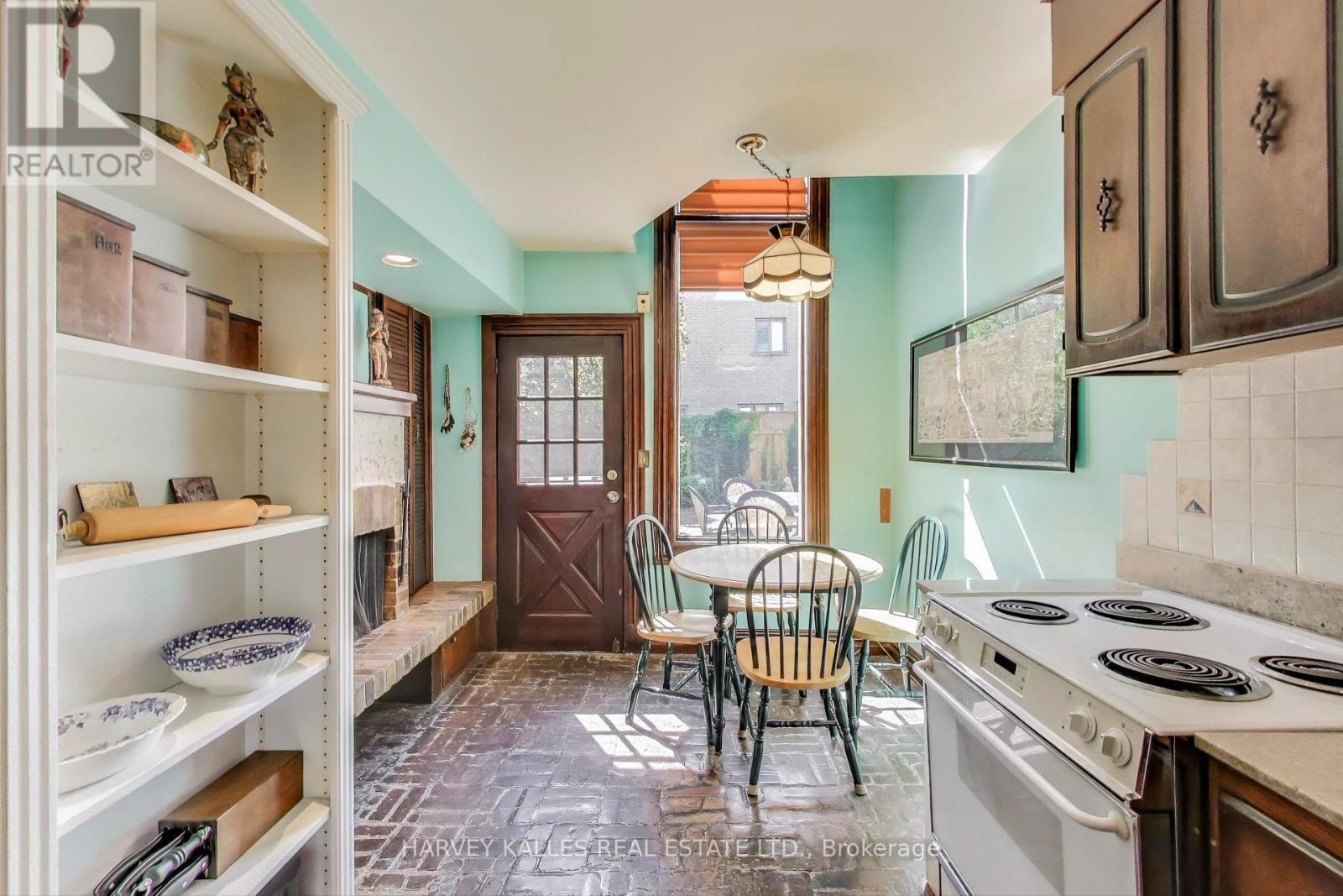 39 Birch Avenue, Toronto, Ontario  M4V 1E1 - Photo 10 - C12589428