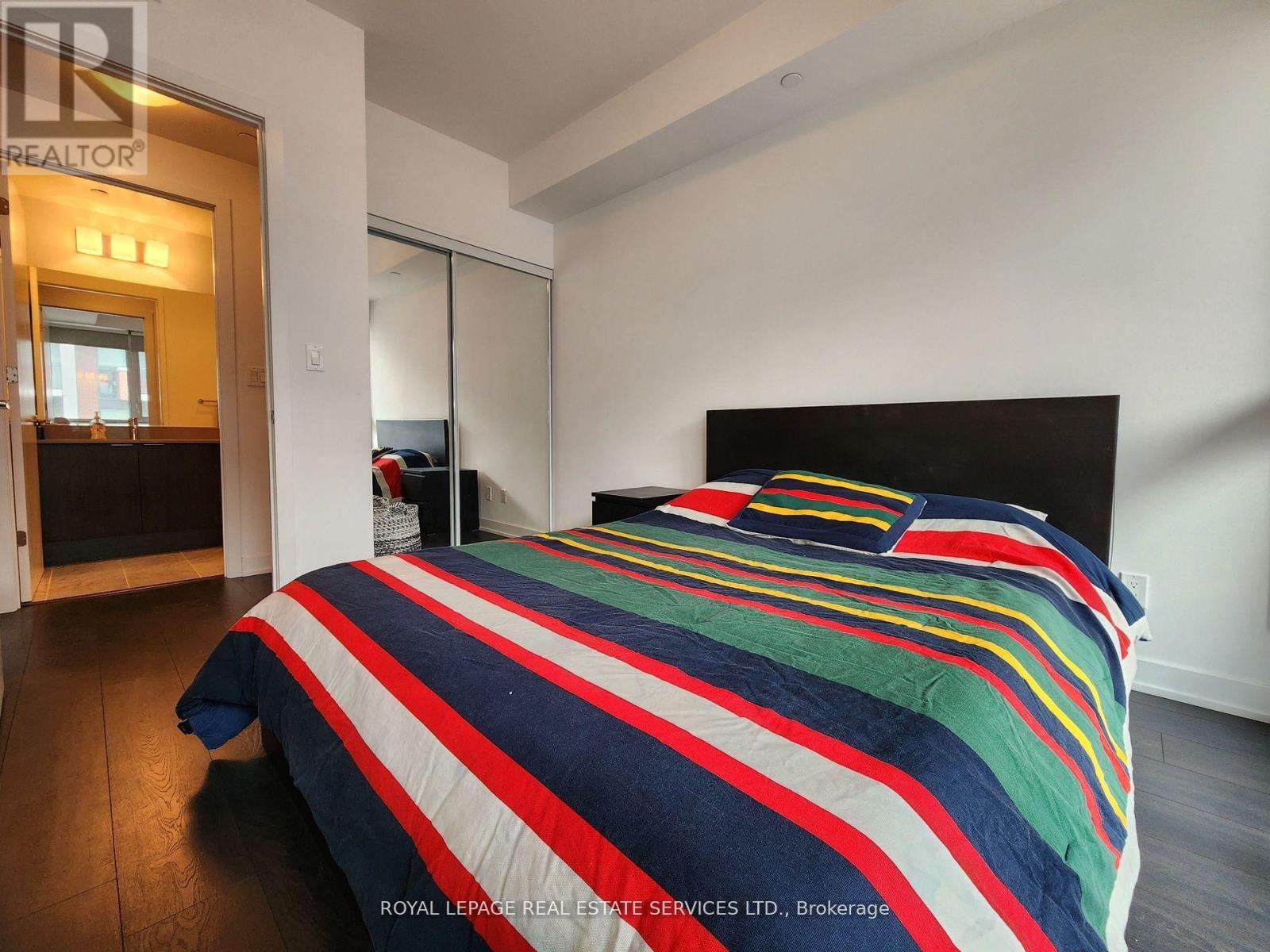 517 - 50 Bruyeres Mews, Toronto, Ontario  M5V 0H8 - Photo 9 - C12460691