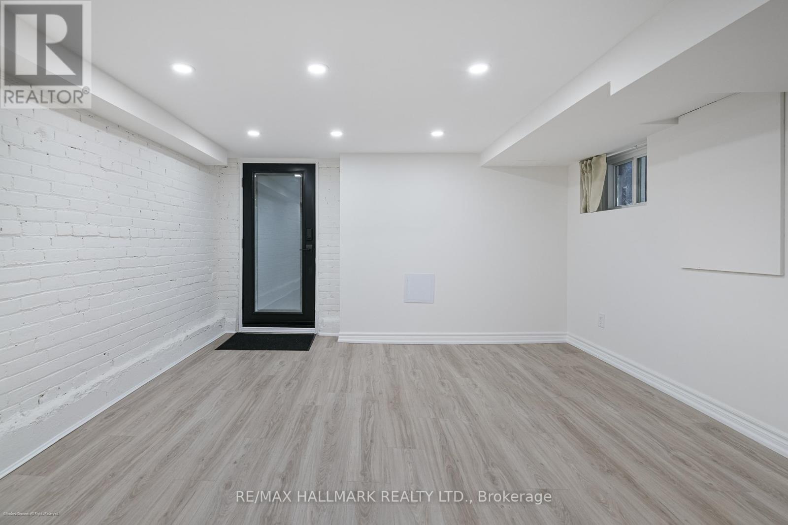 208 Cedarvale Avenue, Toronto, Ontario  M4C 4K2 - Photo 11 - E12589528