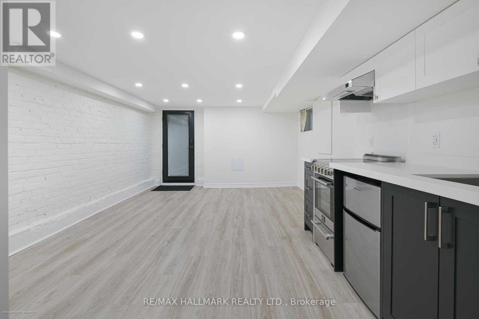 208 Cedarvale Avenue, Toronto, Ontario  M4C 4K2 - Photo 15 - E12589528