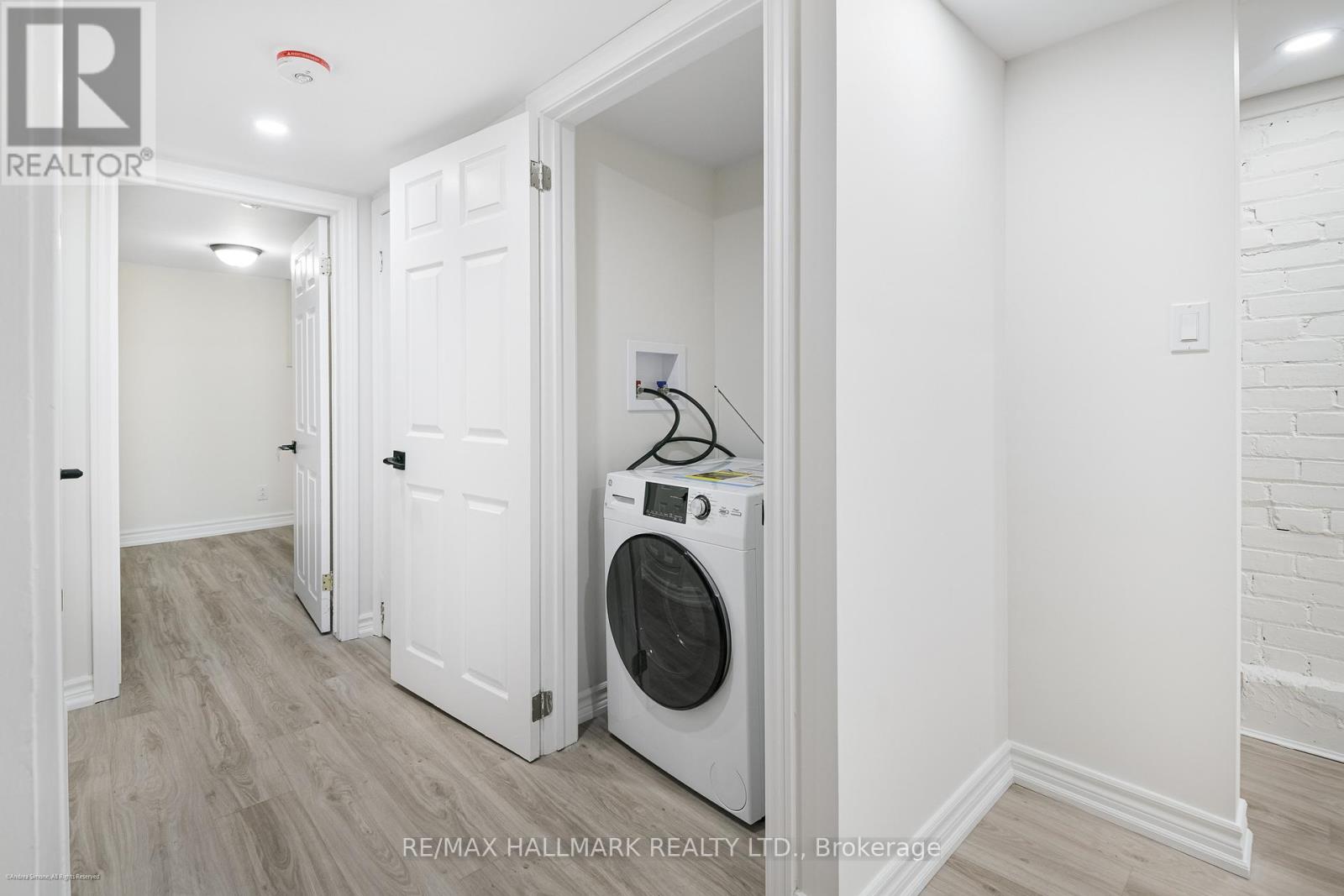 208 Cedarvale Avenue, Toronto, Ontario  M4C 4K2 - Photo 16 - E12589528