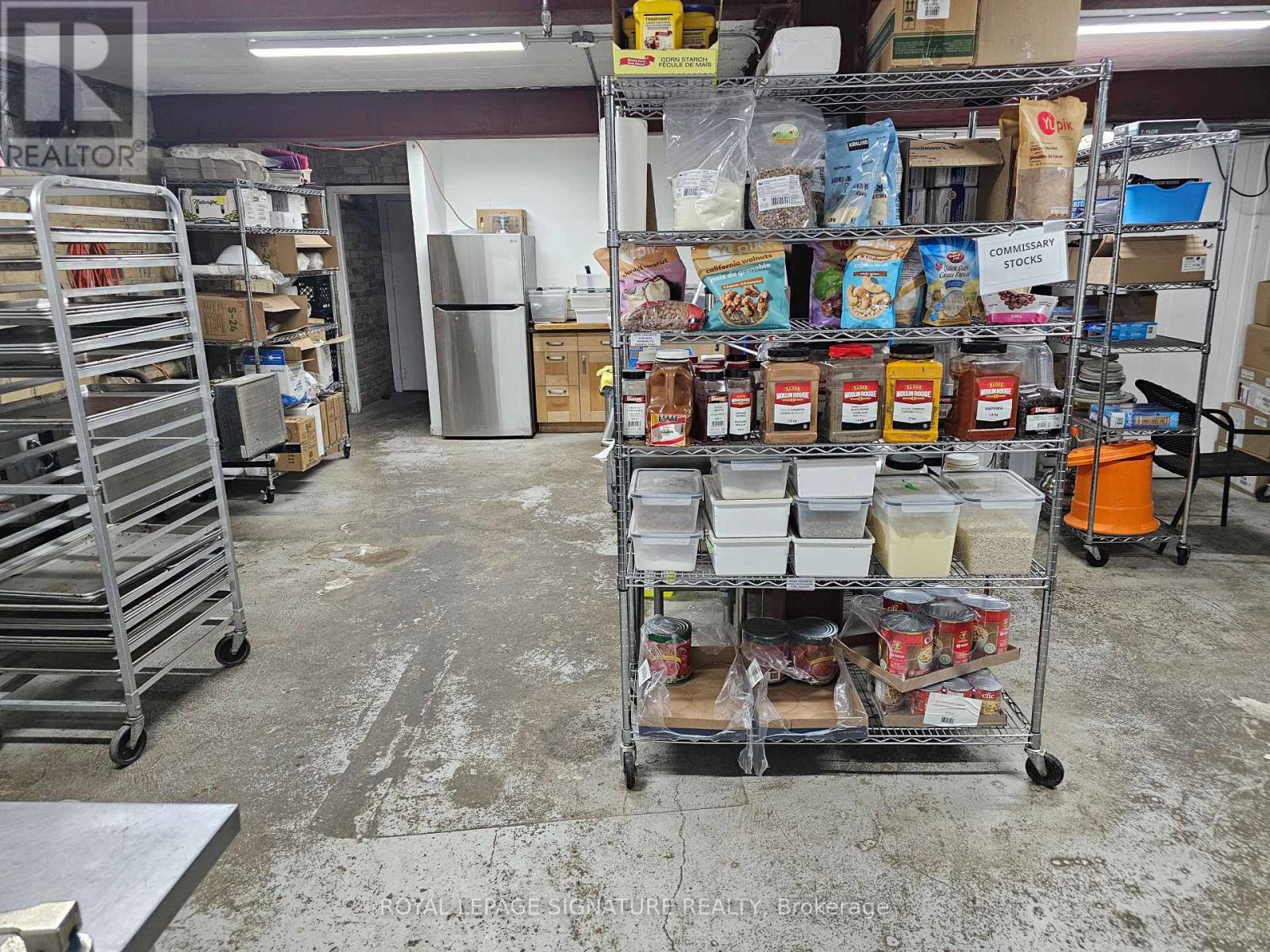 1114 Queen Street E, Toronto, Ontario  M4M 1K8 - Photo 12 - E12589614