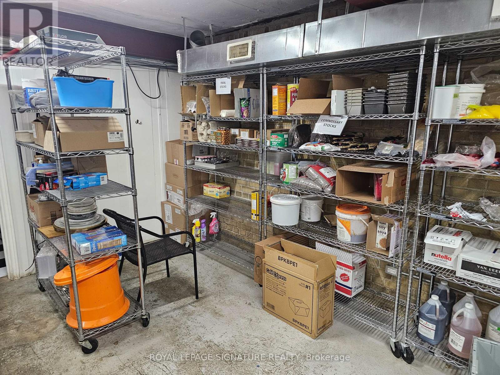 1114 Queen Street E, Toronto, Ontario  M4M 1K8 - Photo 17 - E12589614