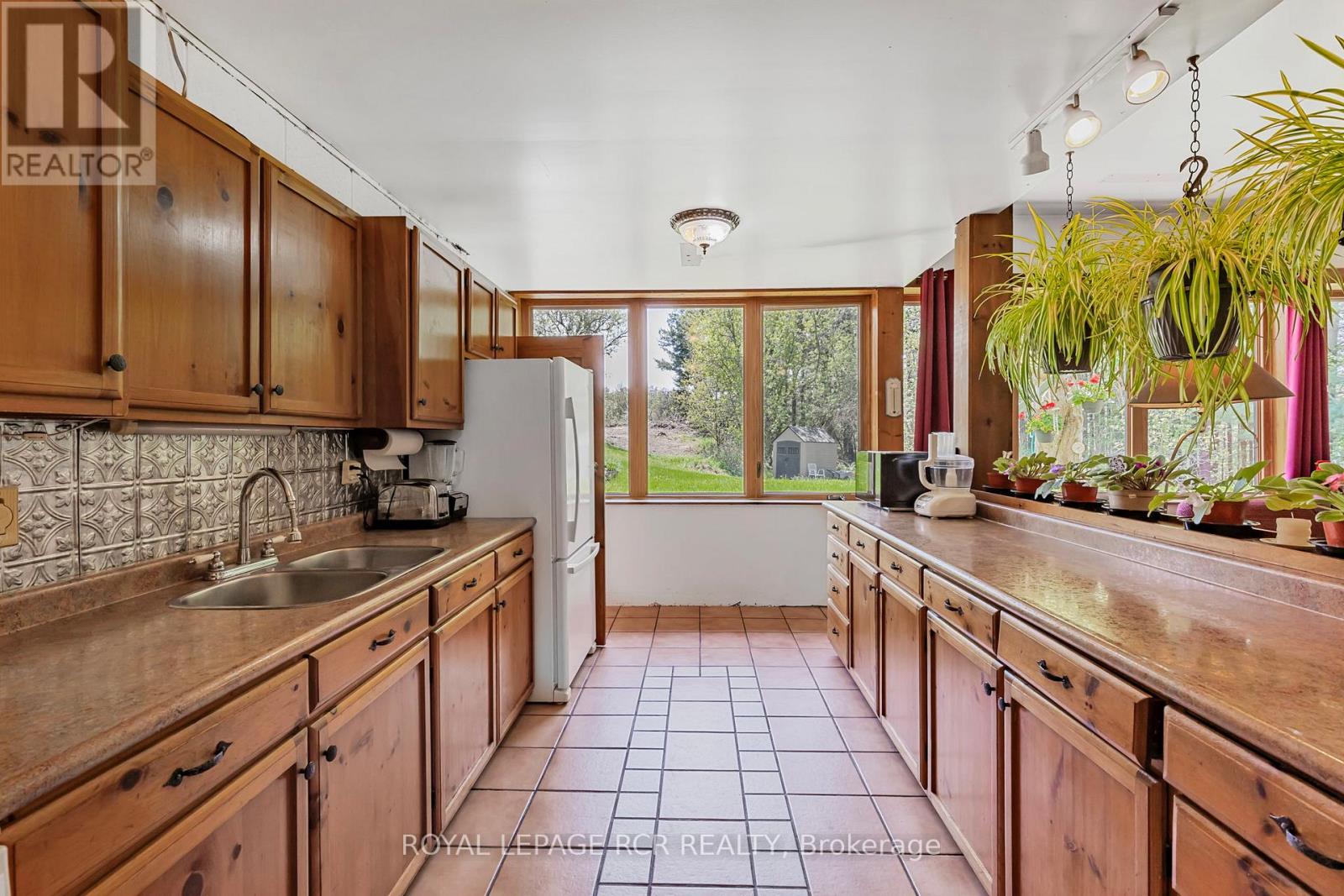 1092 Ballycroy Road, Adjala-Tosorontio, Ontario  L0N 1P0 - Photo 10 - N12530692