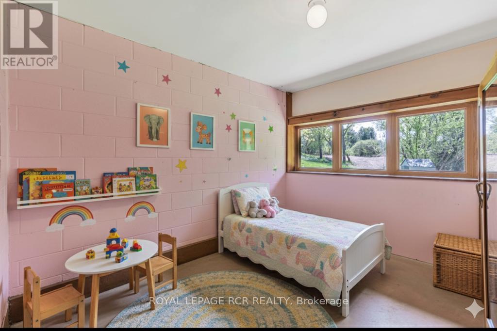 1092 Ballycroy Road, Adjala-Tosorontio, Ontario  L0N 1P0 - Photo 19 - N12530692