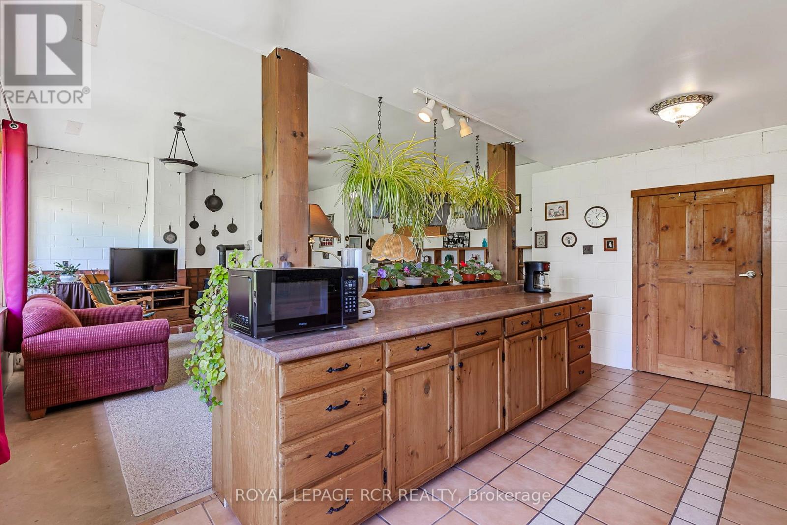 1092 Ballycroy Road, Adjala-Tosorontio, Ontario  L0N 1P0 - Photo 6 - N12530692