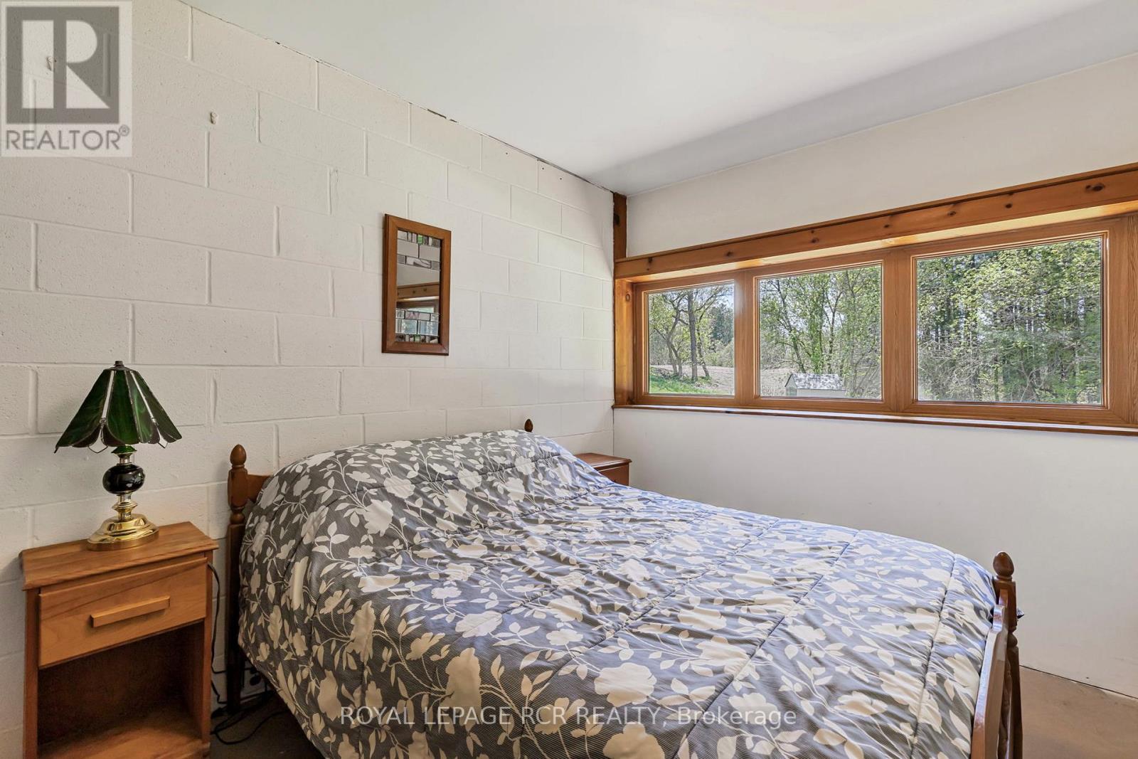 1092 Ballycroy Road, Adjala-Tosorontio, Ontario  L0N 1P0 - Photo 21 - N12530692