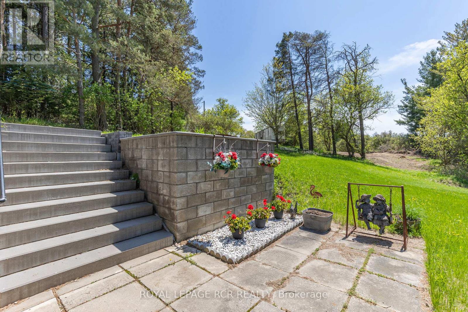 1092 Ballycroy Road, Adjala-Tosorontio, Ontario  L0N 1P0 - Photo 31 - N12530692