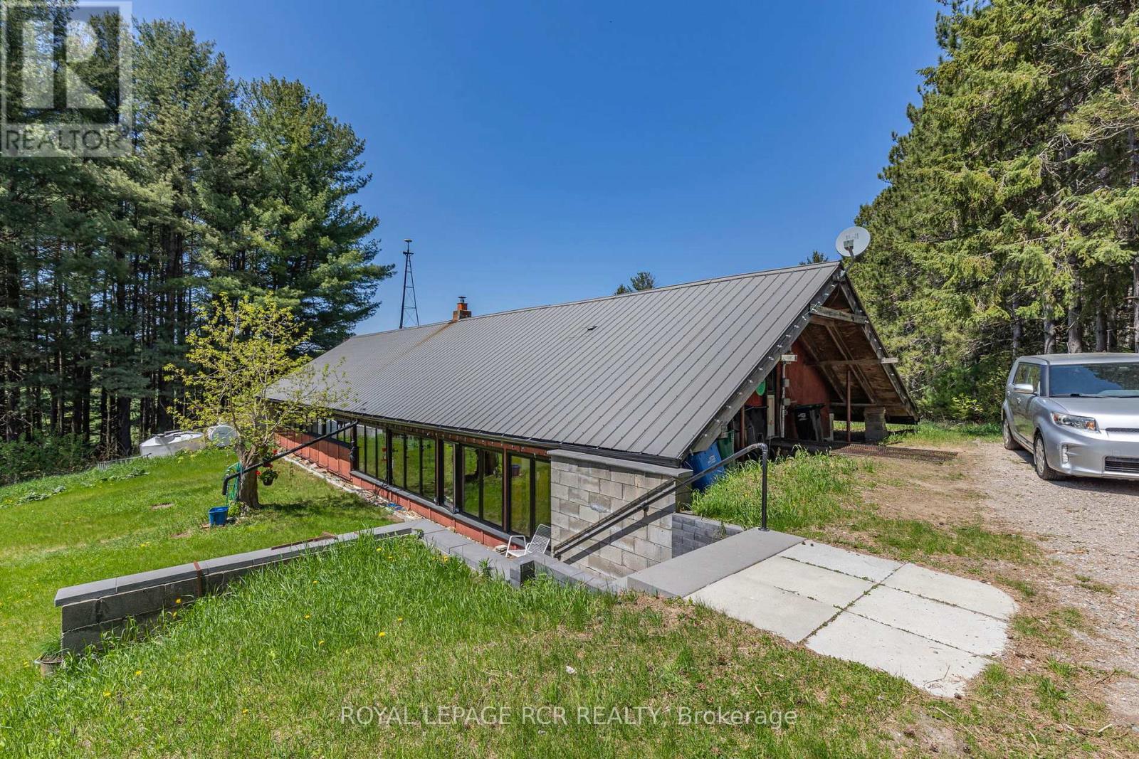 1092 Ballycroy Road, Adjala-Tosorontio, Ontario  L0N 1P0 - Photo 32 - N12530692