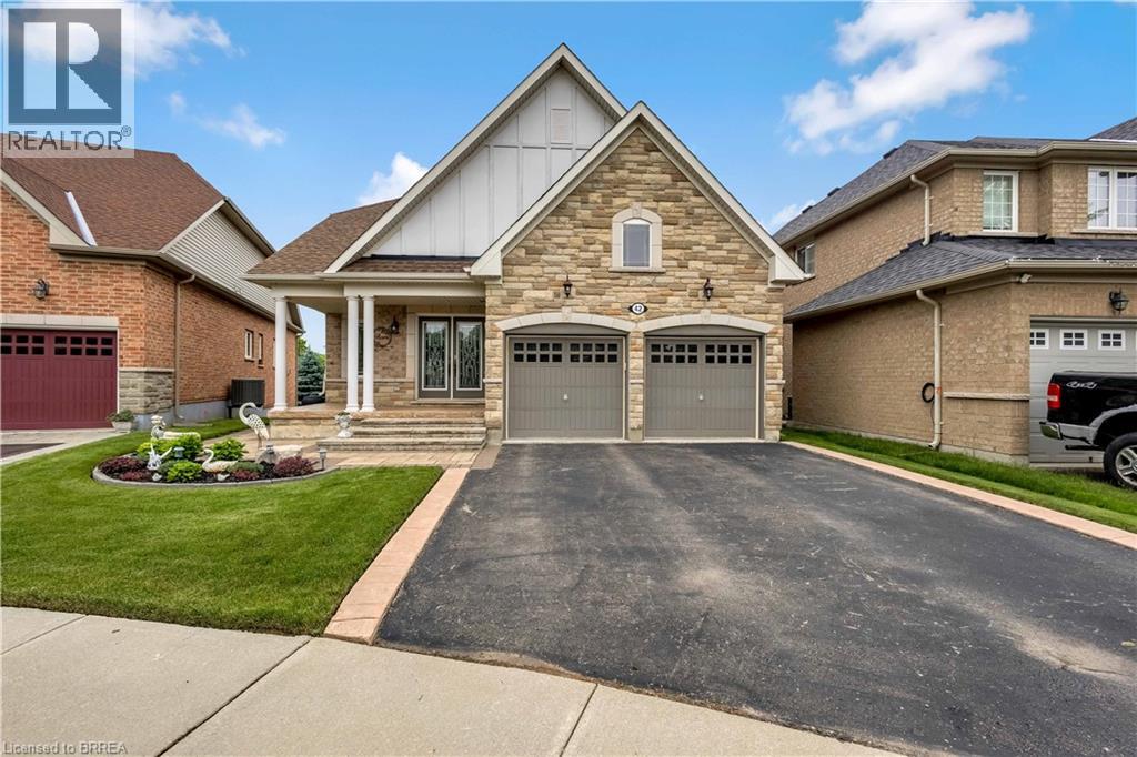 42 Davidson Court, Brantford, Ontario  N3S 0C6 - Photo 3 - 40791235