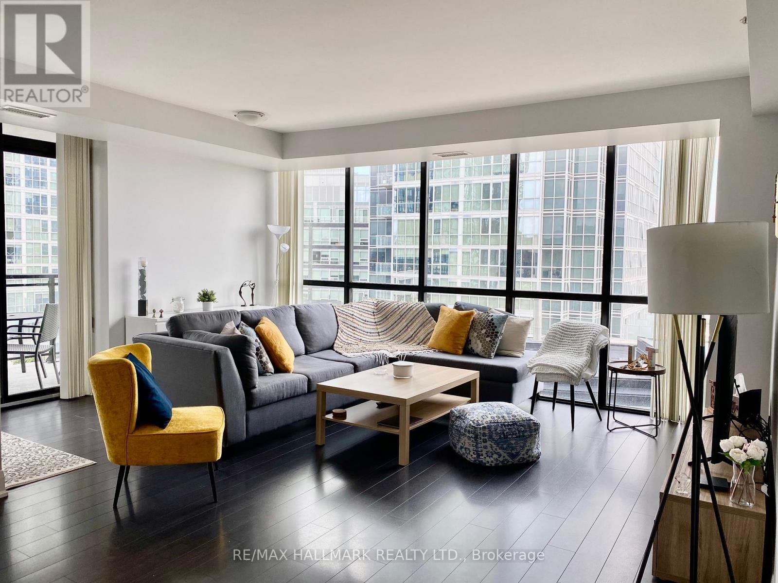 420 - 2900 Highway 7 Road, Vaughan (Concord), Ontario  L4K 1W2 - Photo 4 - N12589424