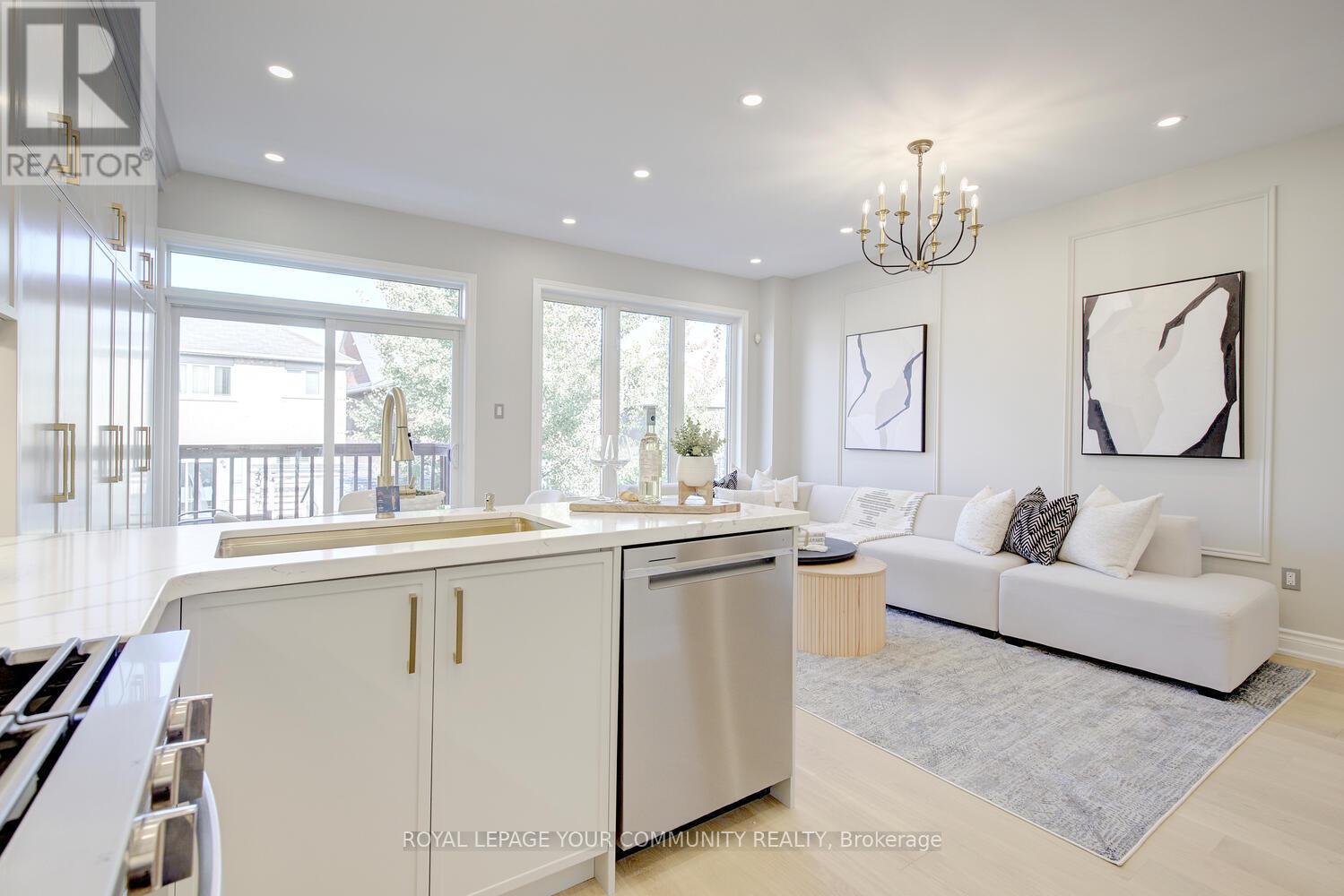 167 Sir Sanford Fleming Way, Vaughan (Patterson), Ontario  L6A 0V4 - Photo 23 - N12589552