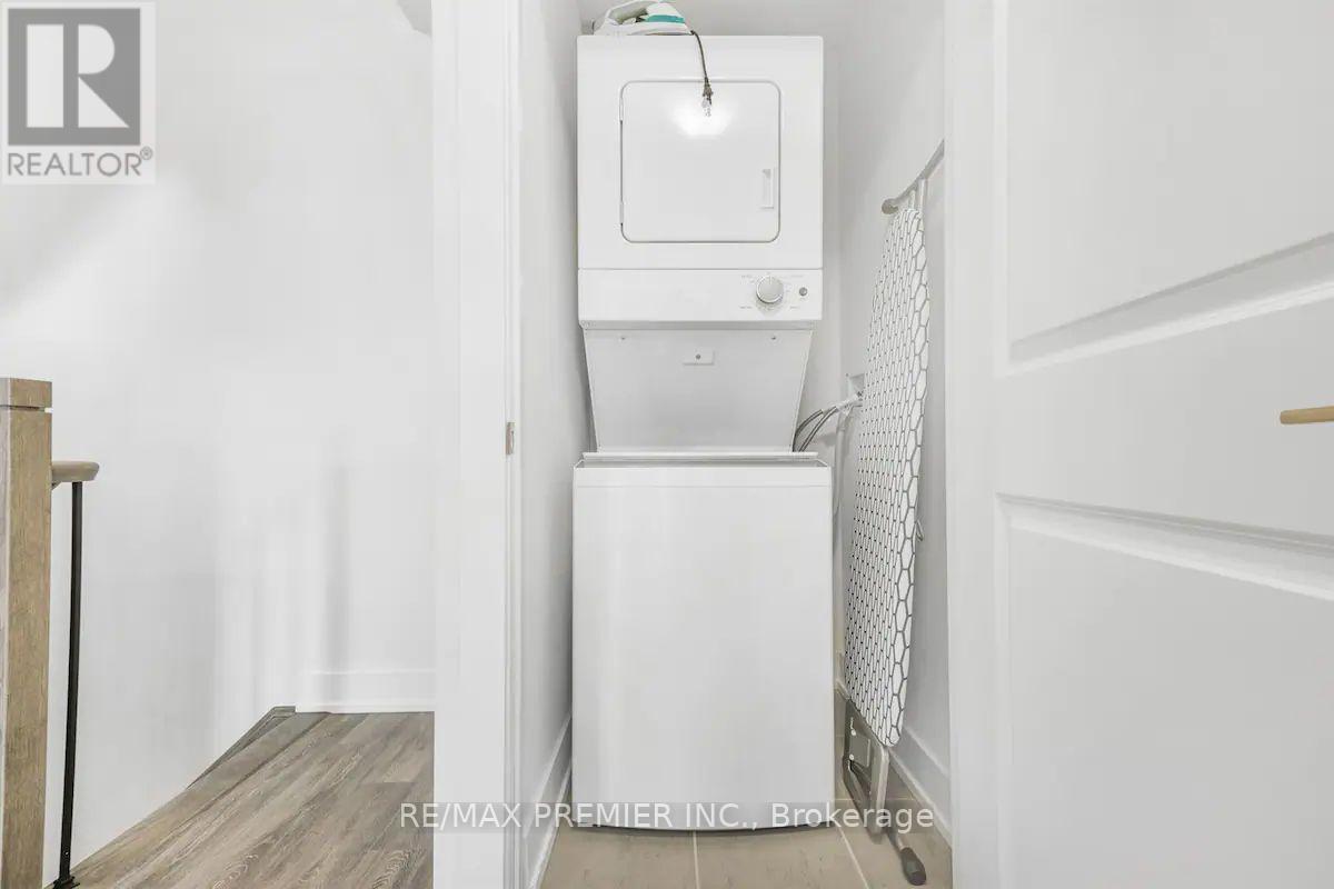 6 - 6 Sayers Lane, Richmond Hill, Ontario  L4E 1J4 - Photo 13 - N12589636