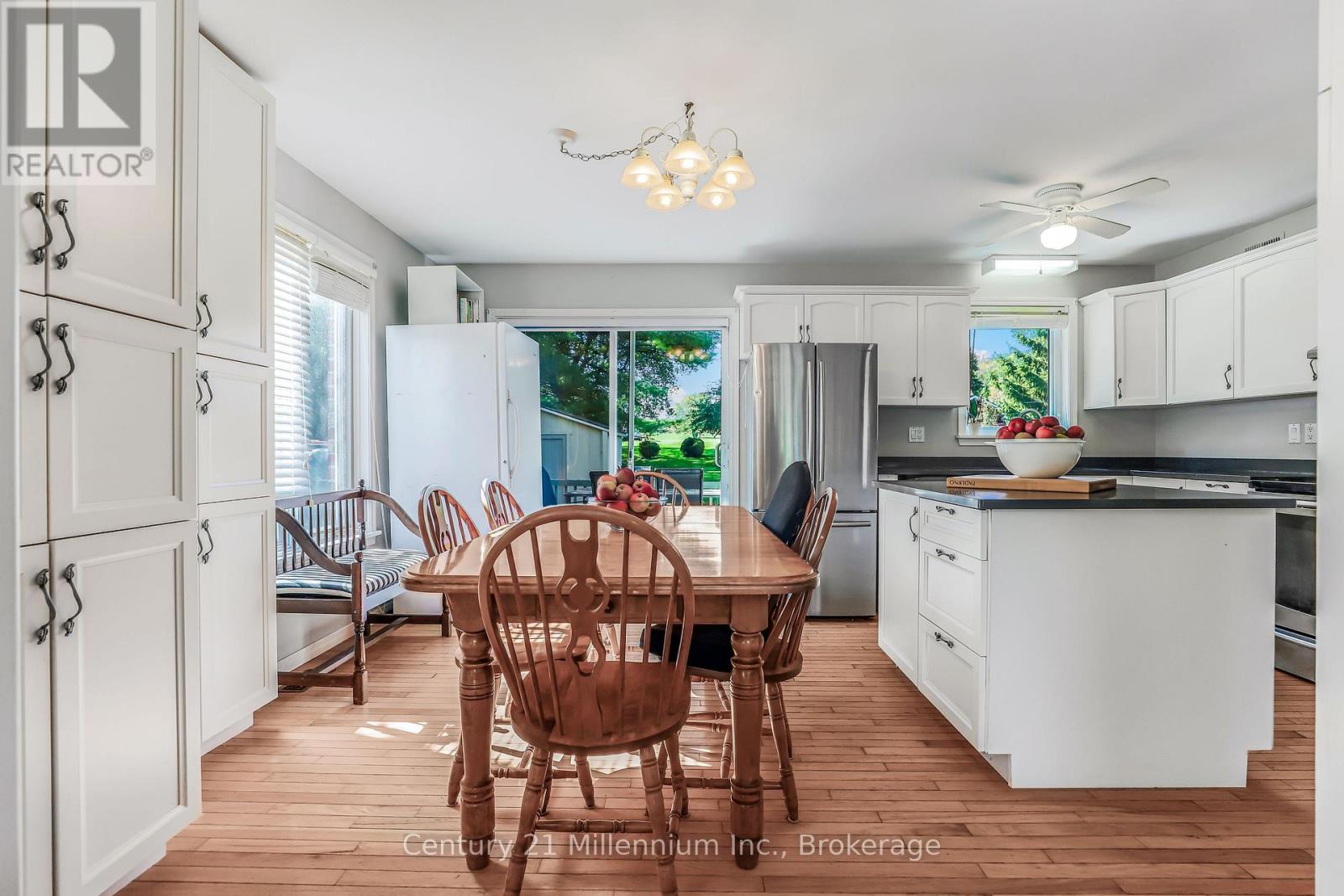 96 Main Street, Northern Bruce Peninsula, Ontario  N0H 1W0 - Photo 15 - X12582786