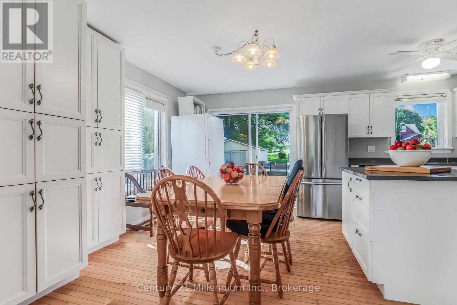 96 Main Street, Northern Bruce Peninsula, Ontario  N0H 1W0 - Photo 14 - X12582786