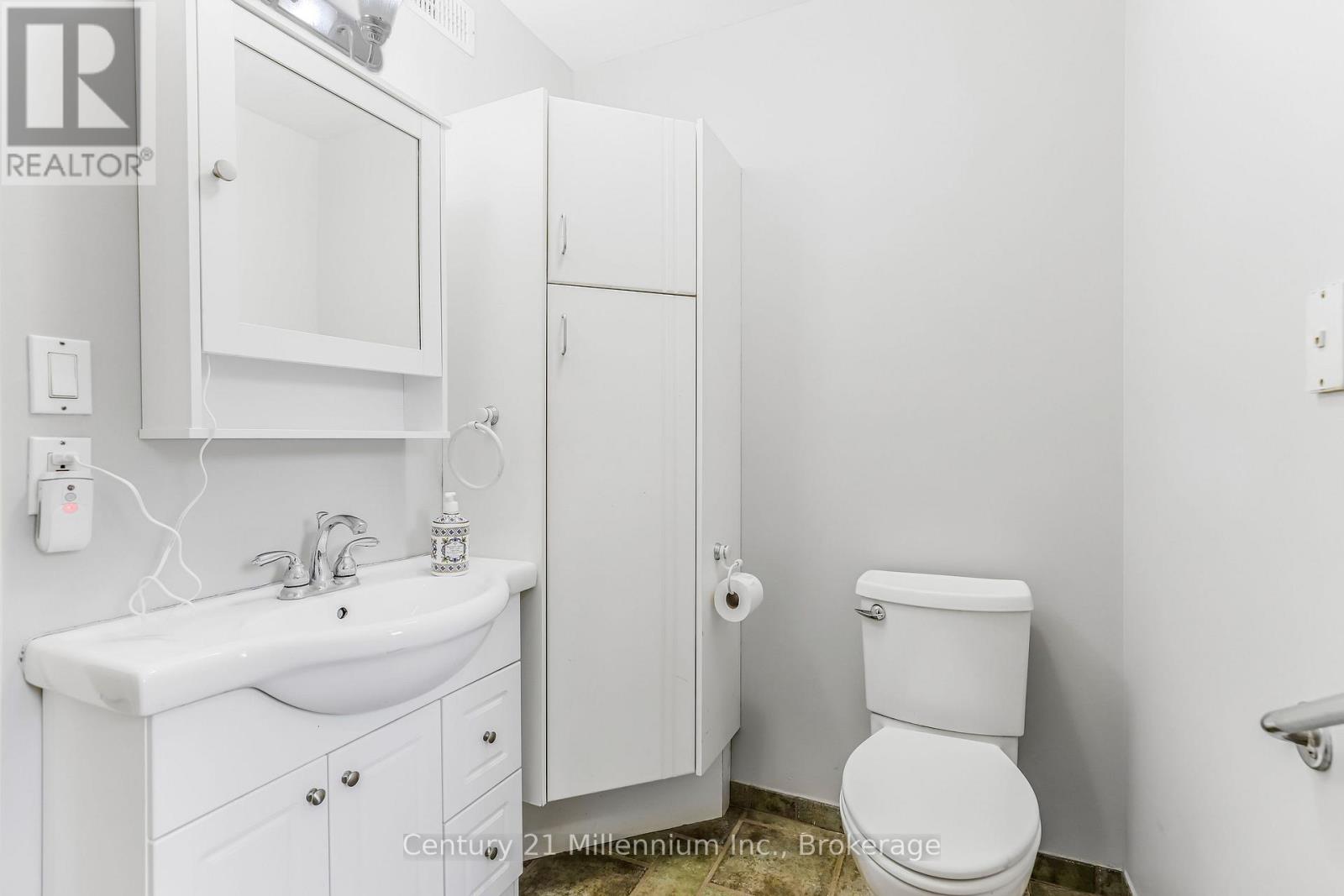 96 Main Street, Northern Bruce Peninsula, Ontario  N0H 1W0 - Photo 31 - X12582786