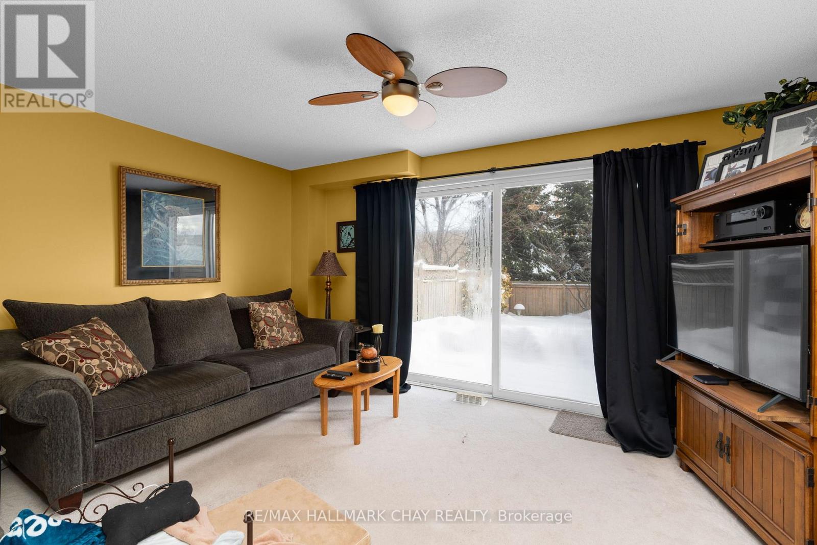 43 Srigley Street, Barrie, Ontario  L4N 0L9 - Photo 10 - S12589448