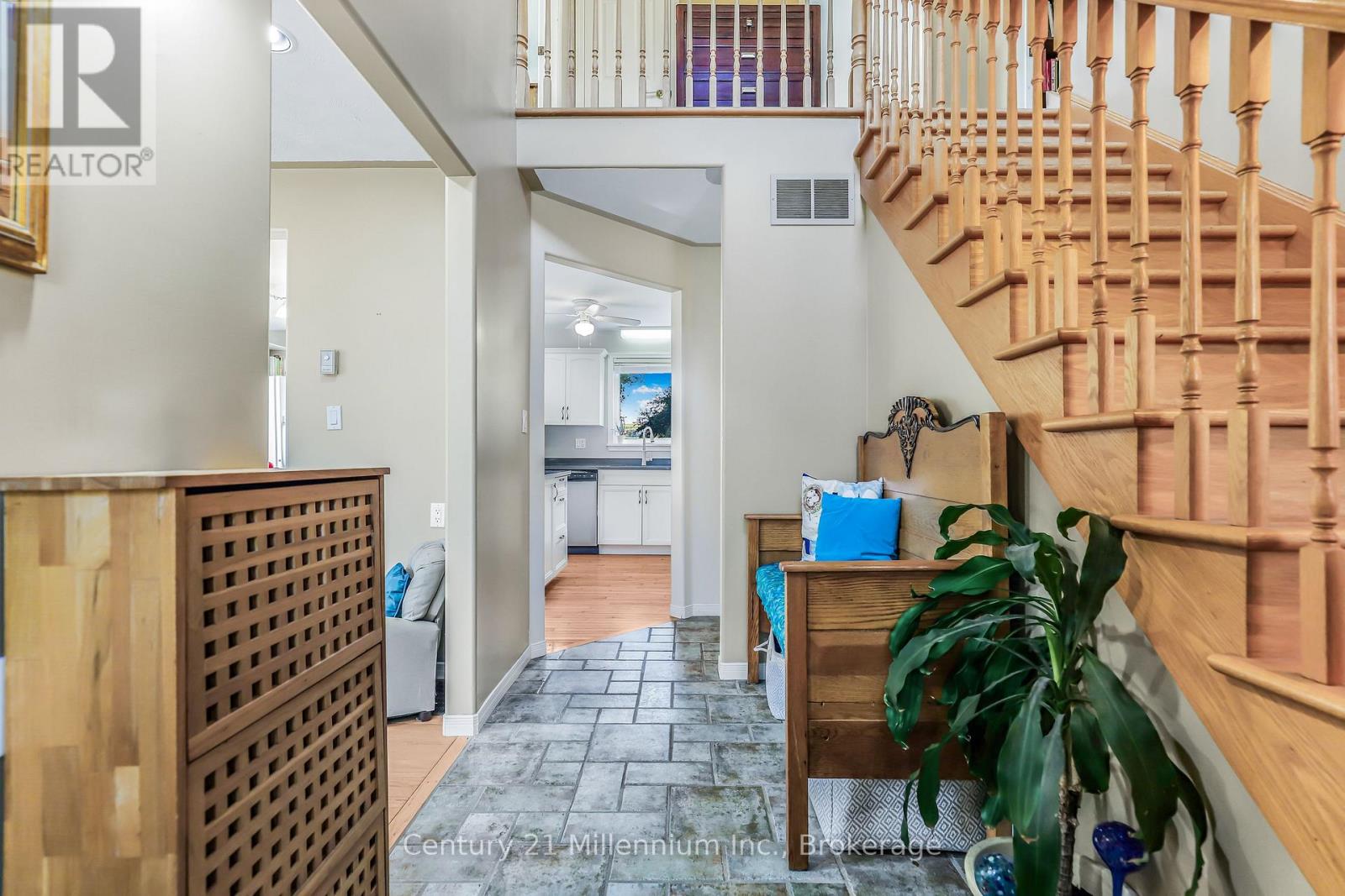 96 Main Street, Northern Bruce Peninsula, Ontario  N0H 1W0 - Photo 9 - X12582786