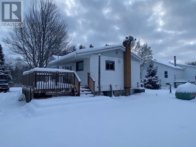 61 Victoria St, Sault Ste. Marie, Ontario P6A 5K6 - Photo 3 - SM253351