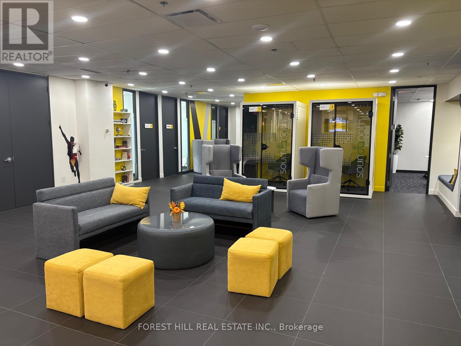 200-205 - 350 BURNHAMTHORPE ROAD W, Mississauga, Ontario