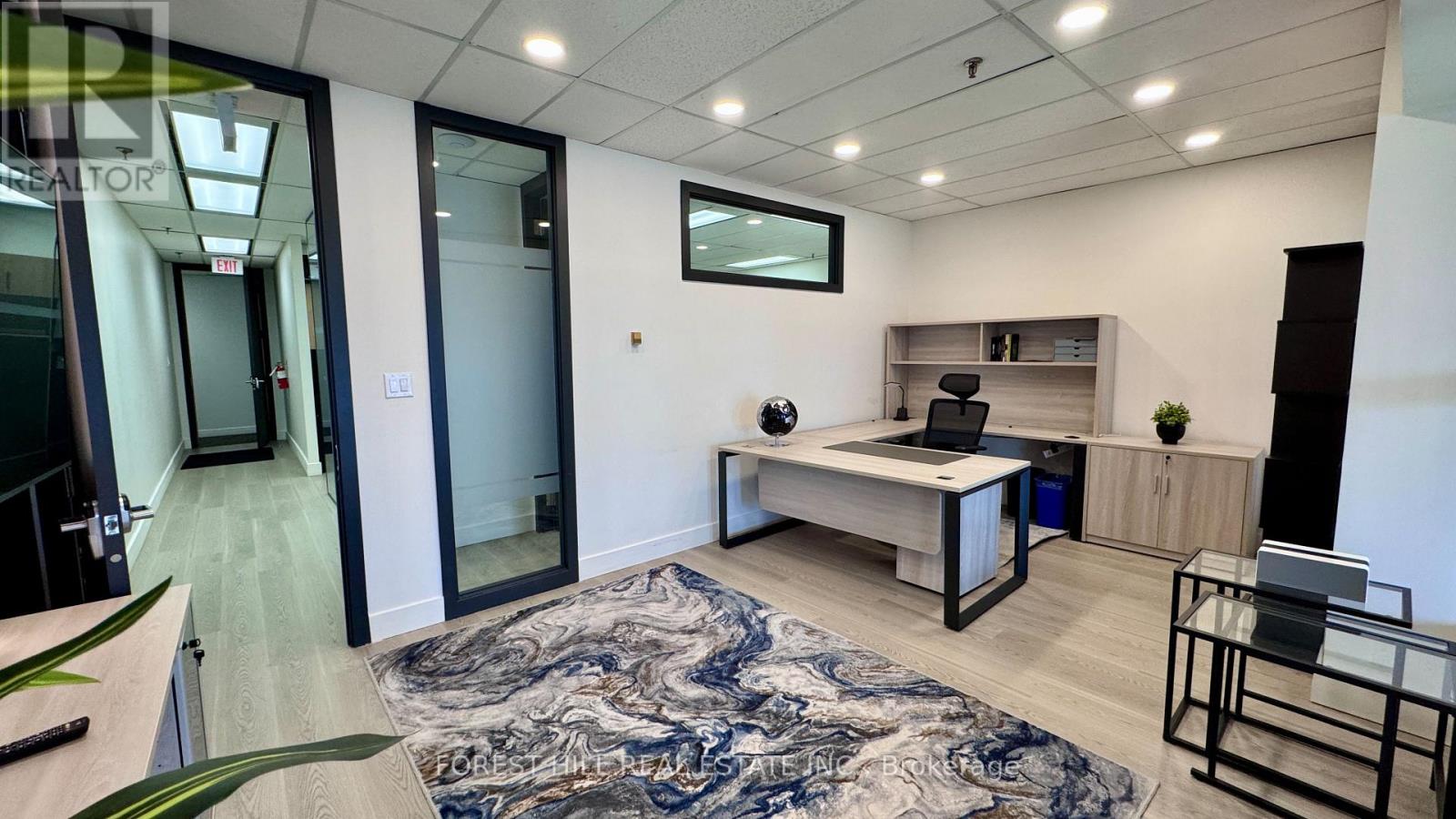 200-205 - 350 Burnhamthorpe Road W, Mississauga, Ontario  L5B 3J1 - Photo 22 - W12589506