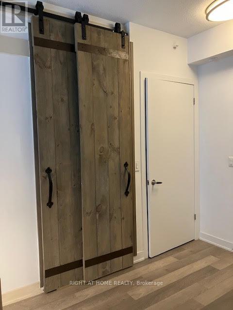 B215 - 5240 Dundas Street, Burlington, Ontario  L7L 0J6 - Photo 10 - W12589562