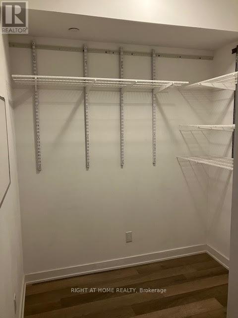 B215 - 5240 Dundas Street, Burlington, Ontario  L7L 0J6 - Photo 11 - W12589562