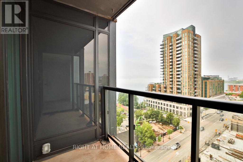 1008 - 370 Martha Street, Burlington, Ontario  L7R 0G9 - Photo 15 - W12589594