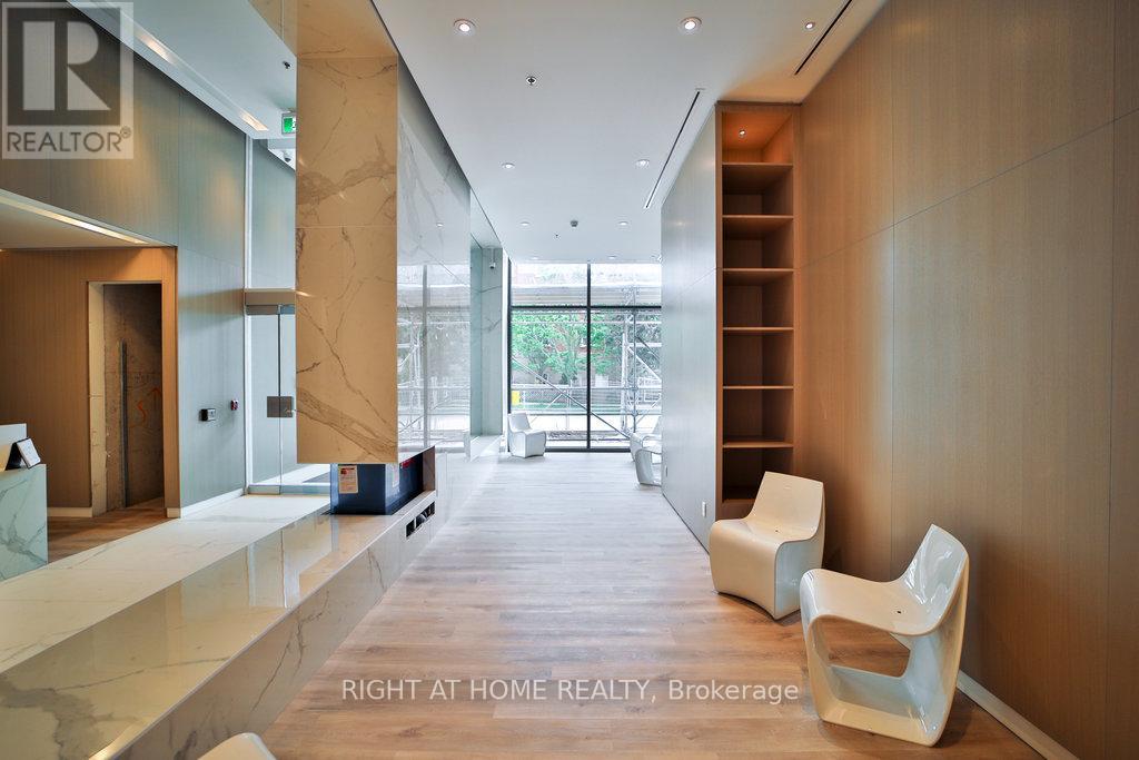 1008 - 370 Martha Street, Burlington, Ontario  L7R 0G9 - Photo 17 - W12589594