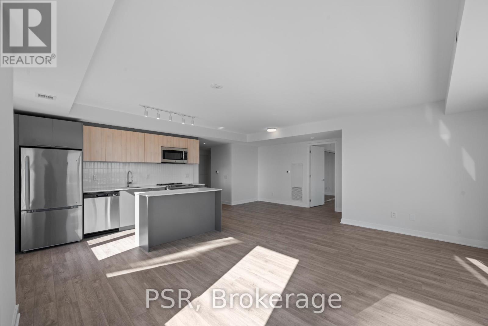 817 - 299 Campbell Avenue, Toronto, Ontario  M6P 3V7 - Photo 3 - W12589602