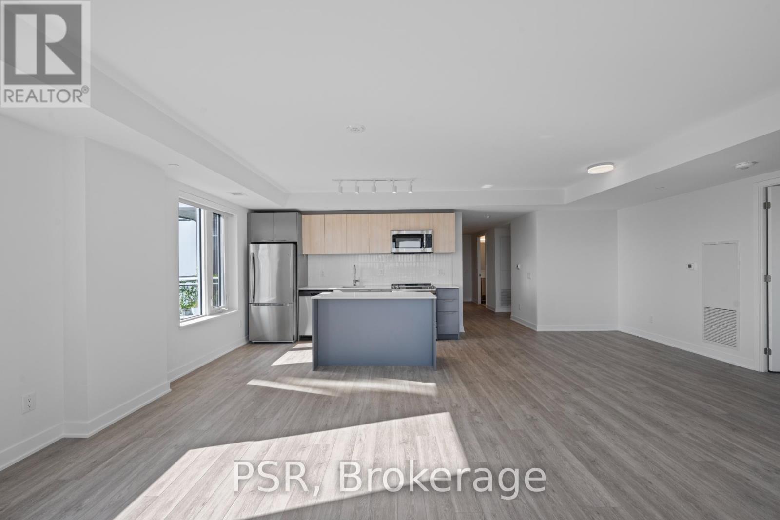 817 - 299 Campbell Avenue, Toronto, Ontario  M6P 3V7 - Photo 4 - W12589602