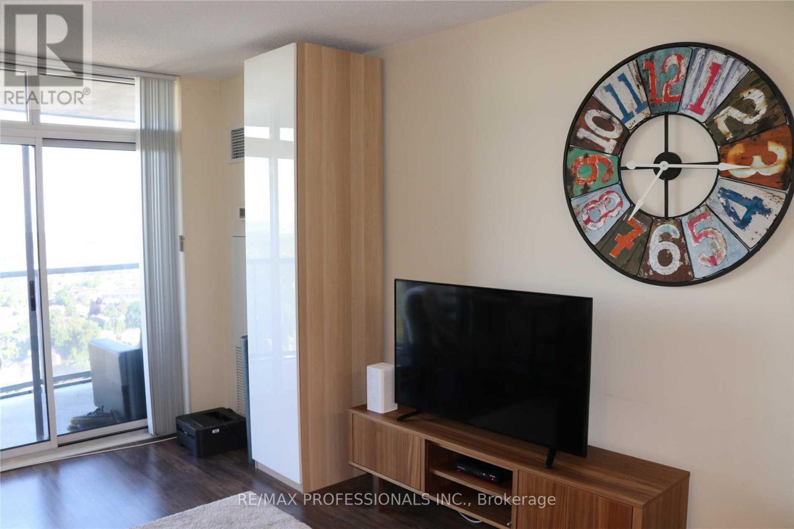 2805 - 3 Michael Power Place, Toronto, Ontario  M9A 0A2 - Photo 11 - W12589656