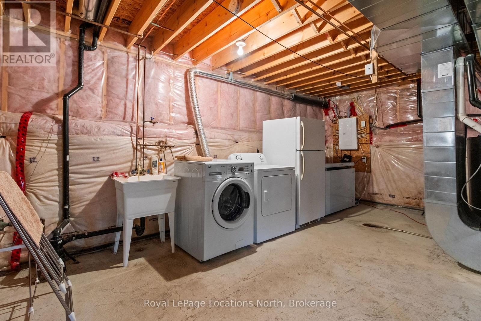 8 Broadpoint Street, Wasaga Beach, Ontario  L9Z 3B8 - Photo 25 - S12589814