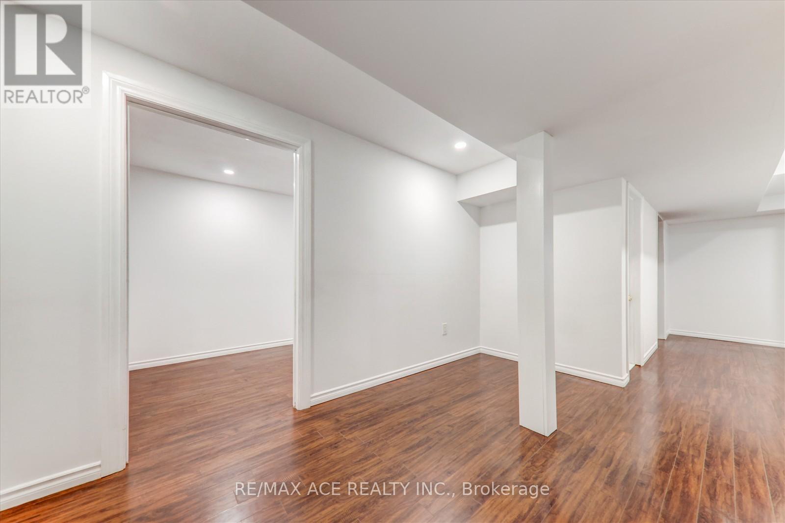 475 Wallenberg Crescent, Mississauga, Ontario  L5B 3M2 - Photo 35 - W12578376